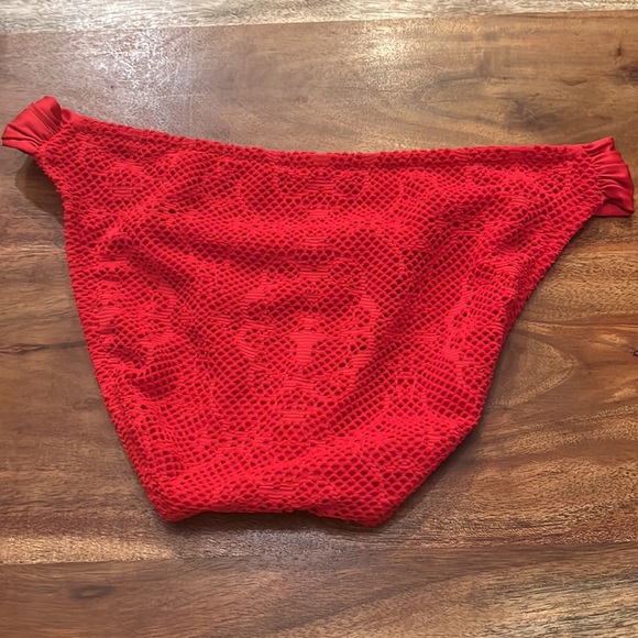 Red bikini bottoms w/crochet overlay 5/$20 - Picture 2 of 3